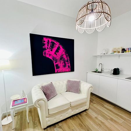 Bellhome 3 - Elegante Appartamento Nel Centro Di Bari Zewnętrze zdjęcie