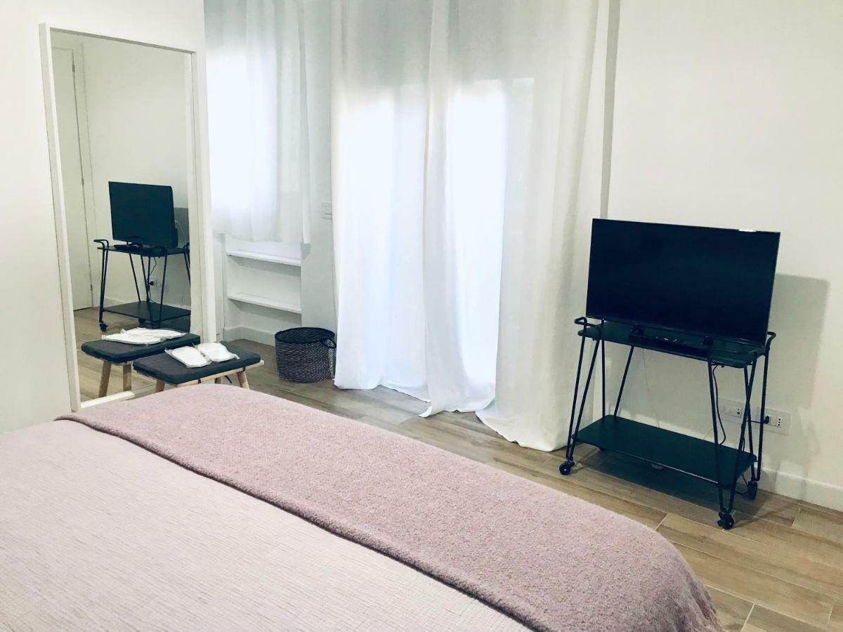 Bellhome 3 - Elegante Appartamento Nel Centro Di Bari Zewnętrze zdjęcie
